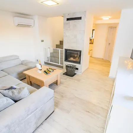 Holiday home Rodinny Dom *